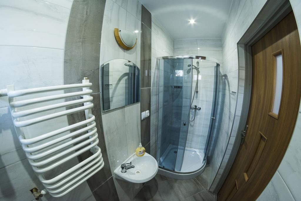 Willa Imperium Ostrowiec Świętokrzyski Extérieur photo